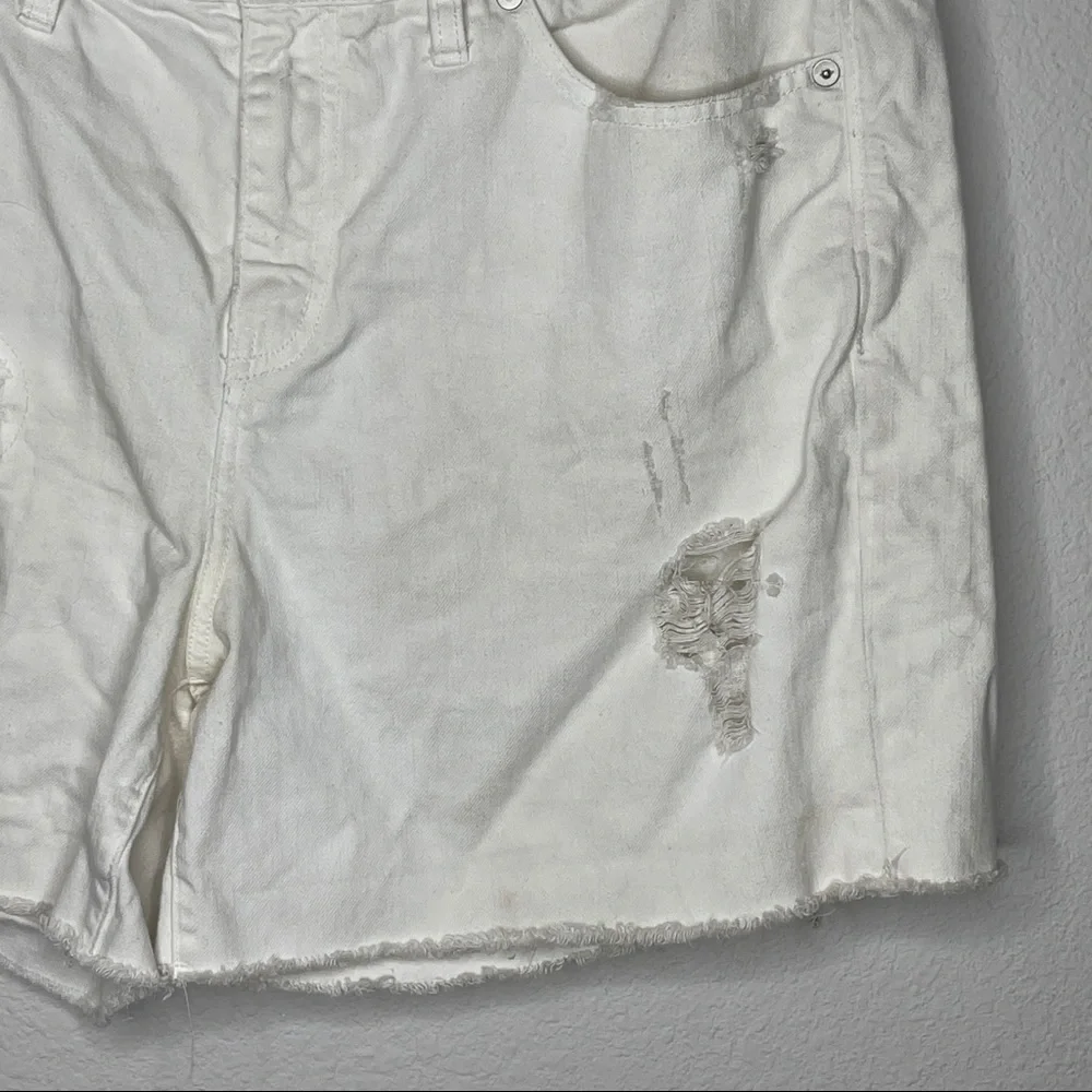 Madewell‎ Destroyed Denim Shorts White